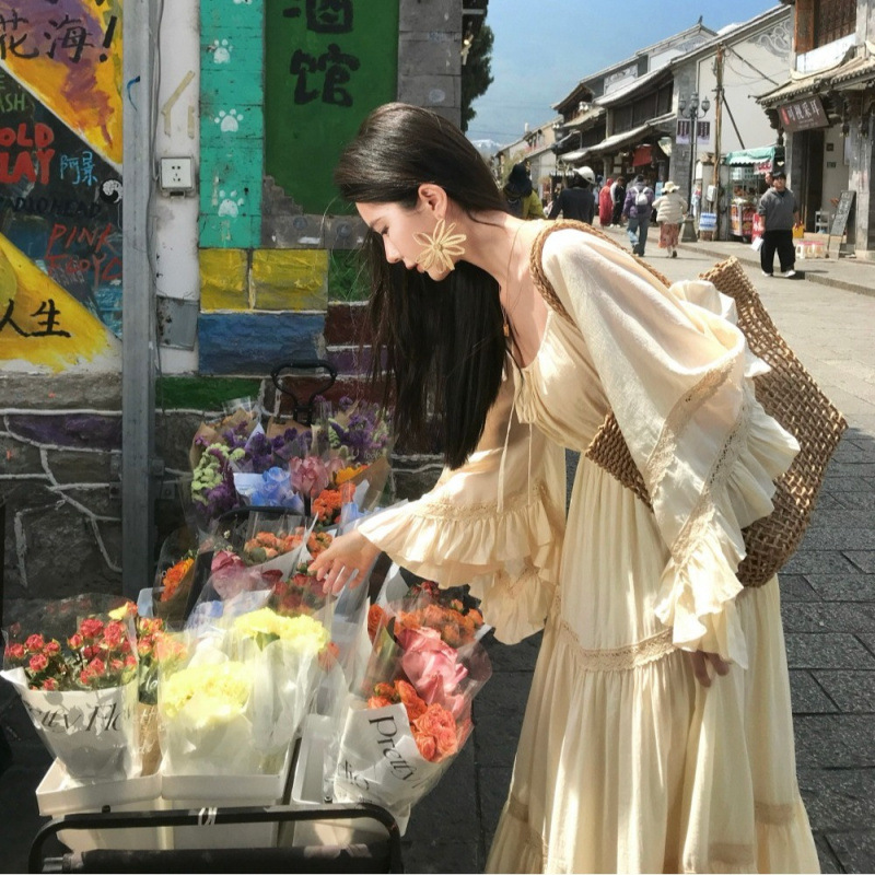 New Elegant Square Neck Trumpe - огляд і ціна Summer Clothing For Older Women